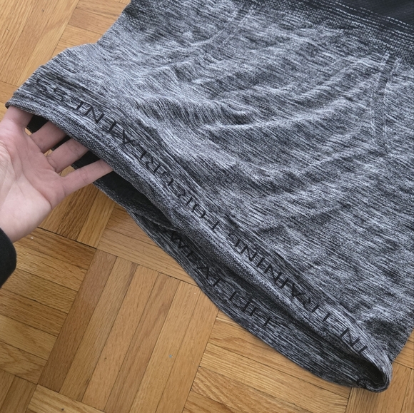 Lululemon Swiftly Tech Short Sleeve Crew Tee T-shirt Black Grey Ombre Size 6 - Picture 4 of 15